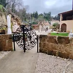 Estudio El Tosca بيت شباب *